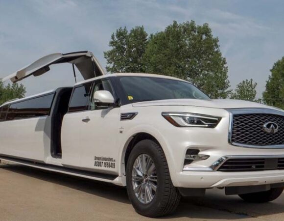 LIMOUSINE RIDE(INFINITI QX80 Limo)