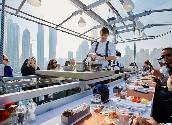 Dinner in the Sky Activities – Weekends ( Friday to Saturday ) / Session 6 – Dinner 3 – ( 9:30 PM – 11:00 PM )